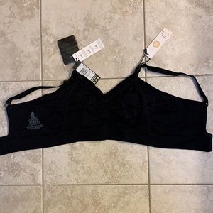 NWT Kindred Bravely Sublime Hands free pumping bra